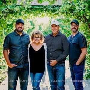 Meet your Posher, Nona